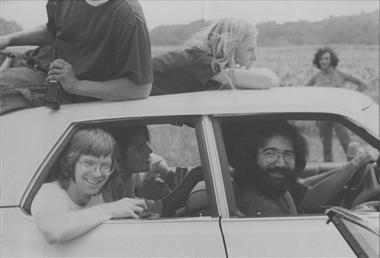 Grateful Dead photos - on the way to Watkin's Glen